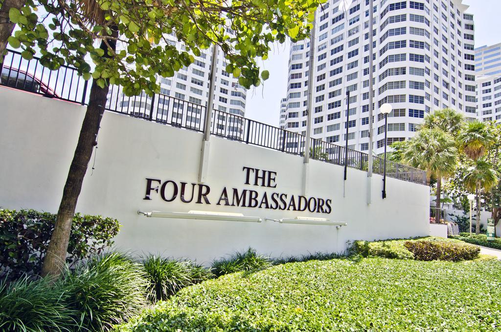 Four Ambassadors Apartments Miami Eksteriør bilde